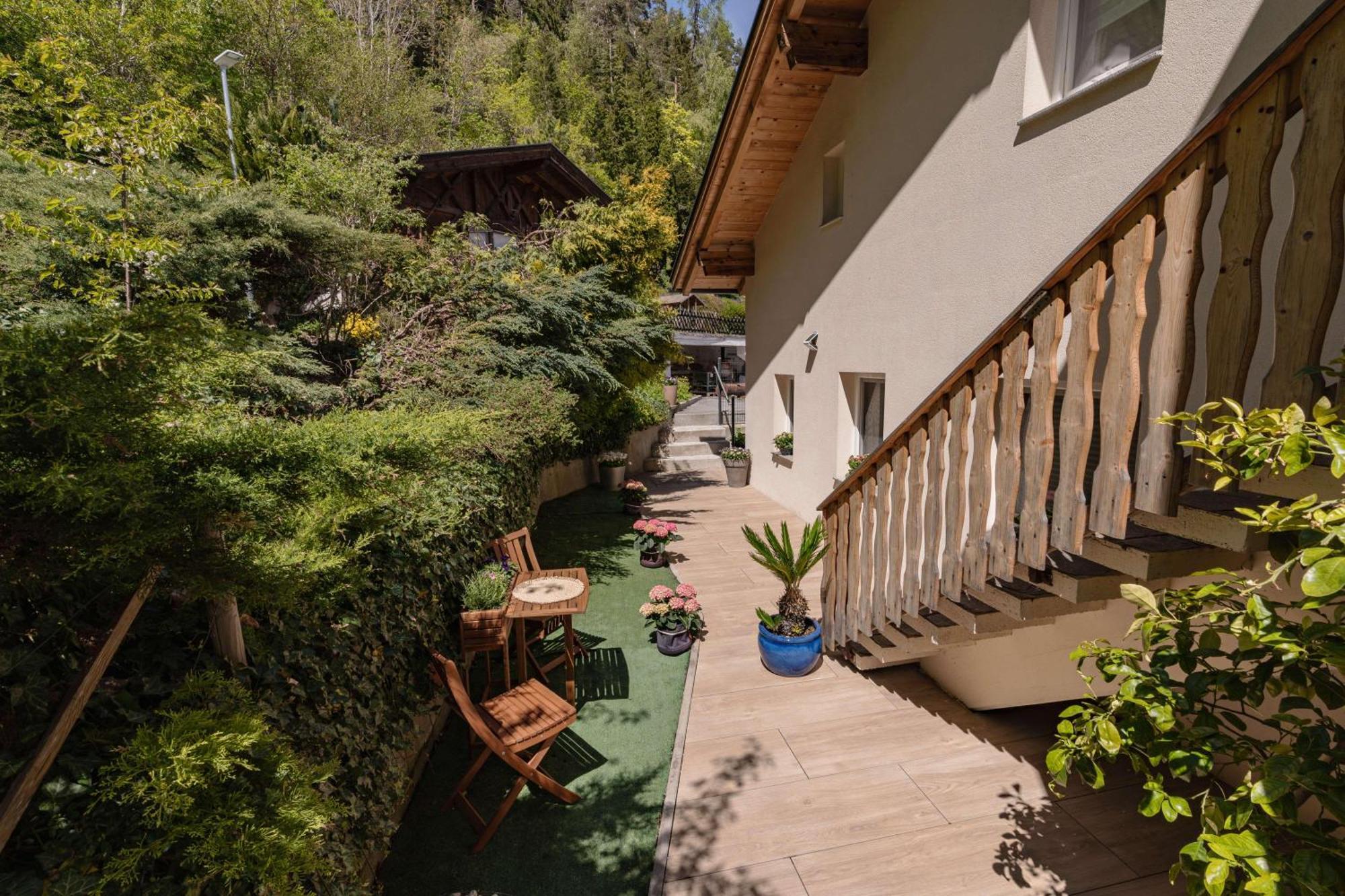 Hotel Living Flora Arzl im Pitztal Zewnętrze zdjęcie